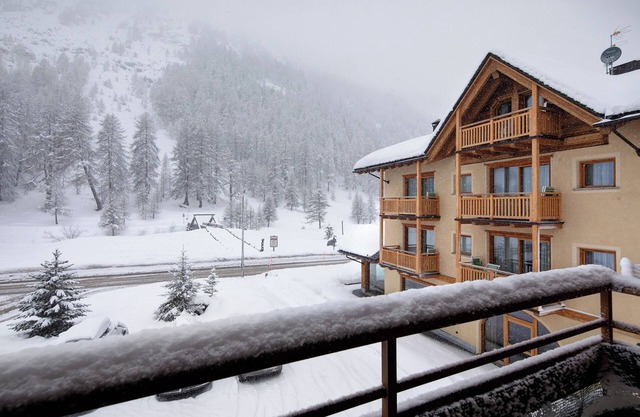 Appartamento Piz Saliente with Mountain View, Wi-Fi, Terrace & Garden