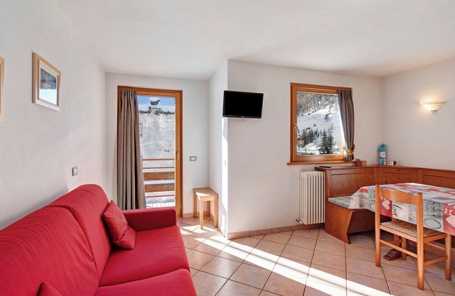 'Appartamento Vago' with Mountain View, Wi-Fi, Balcony & Garden