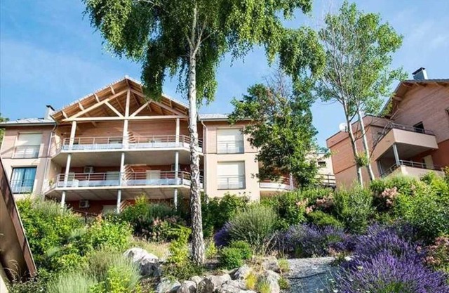 Appartement 3 étoiles - Piscine - efbgib
