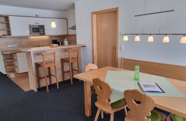 Appartement "8" - 2 Schlafräume, Dusche, WC - Gästehaus Alpina