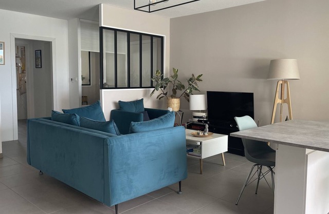 Appartement Avec Terrasse Cosy et Calme en Coeur de Ville