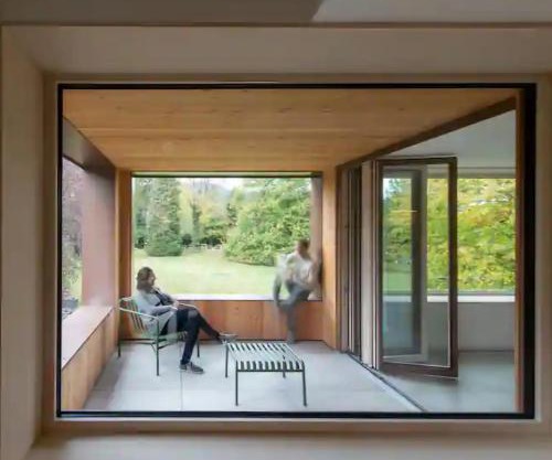 Appartement design dans un écrin végétal