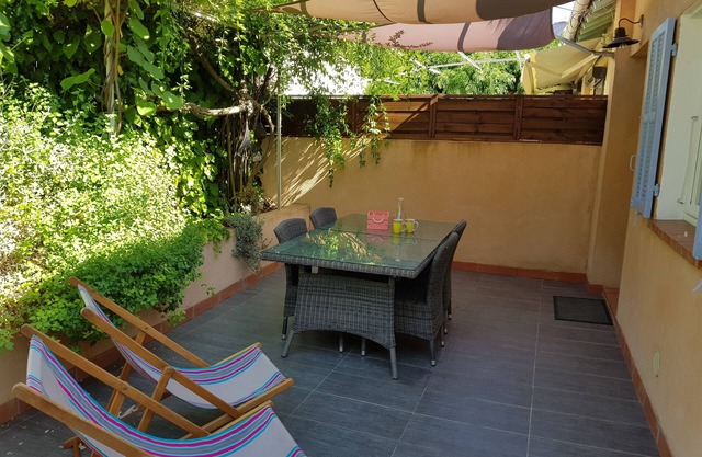 Appartement Indépendant Avec sa Terrasse, Entre mer et Montagne