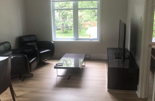 Appartement intergénérationnel à louer dans maison unifamiliale. Entrée privée.
