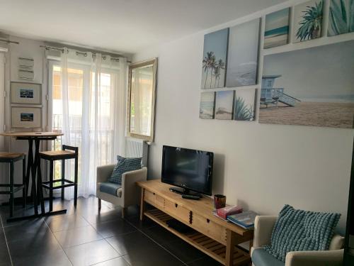 Appartement Moderne à Marseille avec Balcon et Vue sur Jardin
