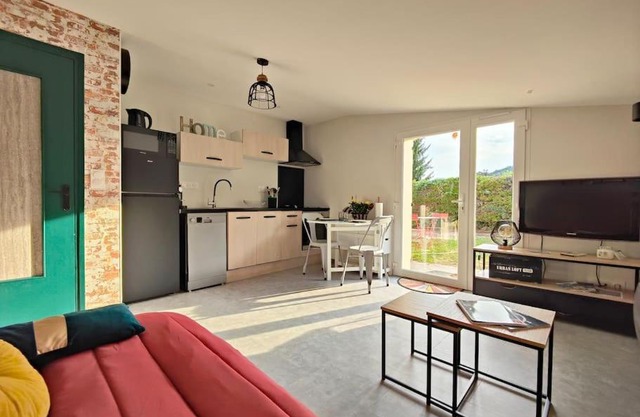 Appartement moderne en rez de jardin - La Cascade