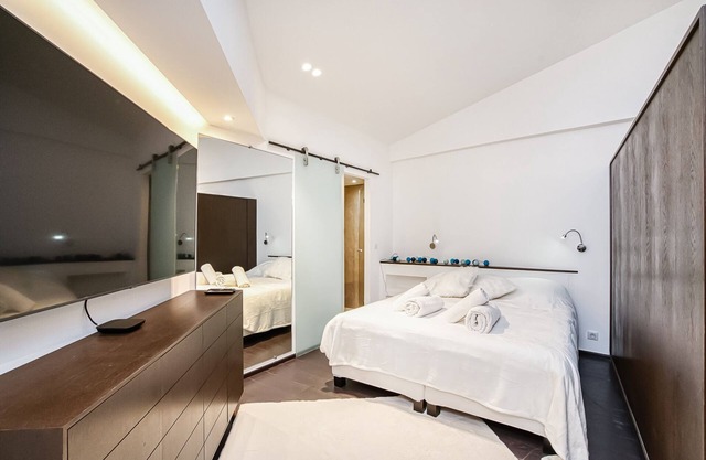 Appartement Place des lices Avec Parking