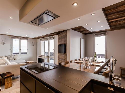 Appartement rénové lumineux, ski aux pieds, parking & wifi - Val-d'Isère - FR-1-518-97