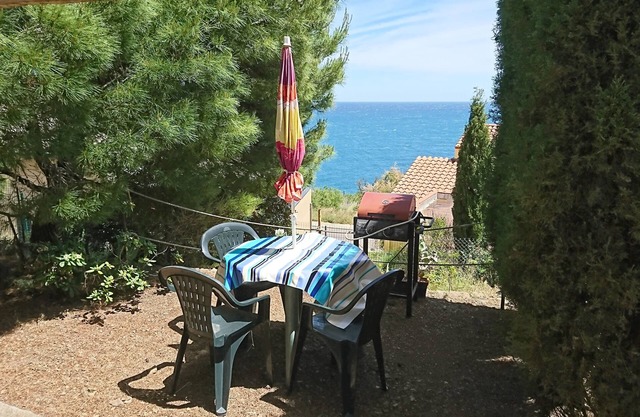 Appartement Rez de Jardin VUE sur LA MER et le CAP Cerbere