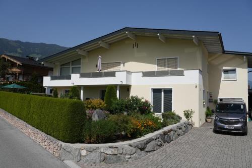 Appartment Schatz