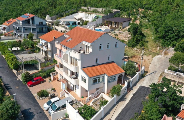 Appealing apartment in Dramalj with view
