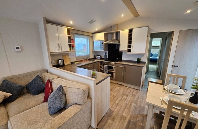 Applegrove 35 - a lodge that sleeps 4 guests in 2 bedrooms