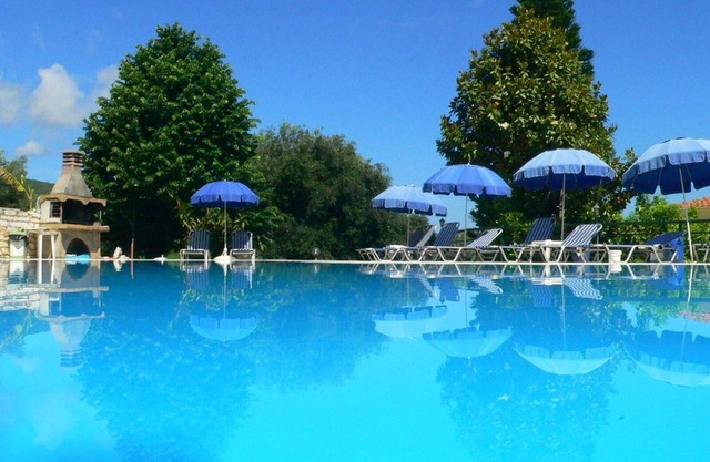 Apraos Bay Hotel