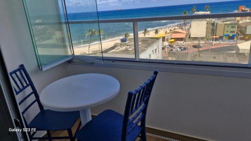 Apt lindo e novo vista mar com garagem orla de Pituba