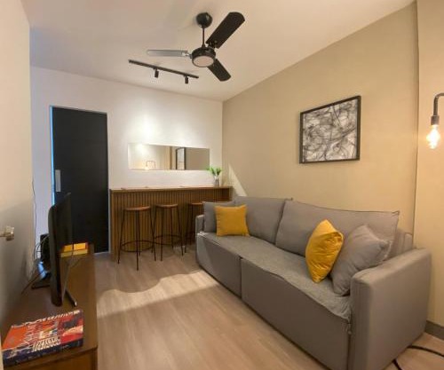 Apto 1 quarto, Centro, Cambuí, Guanabara, 1 vaga garagem, prox. a mercado, academia, hospital
