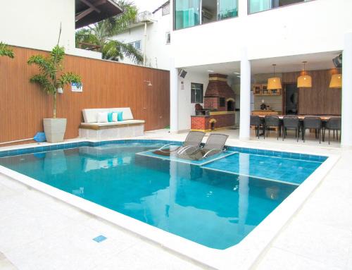 Apto Com Piscina E Da Mundaí 
