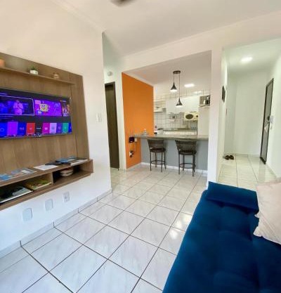 Apto charmoso no Parque dos IPES 2 Quartos casal ArCond WiFi 400M Home Office Garagem em Dourados