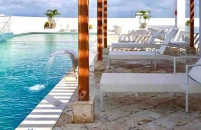 Apto con Piscina Panorámica -vista a el Mar