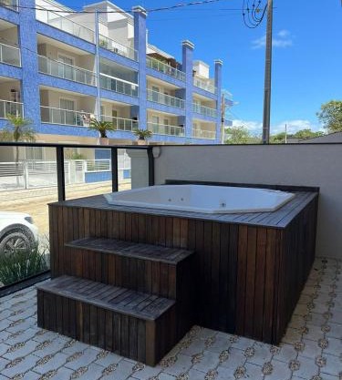 Apto em Bombinhas Canto Grande com Ofurô