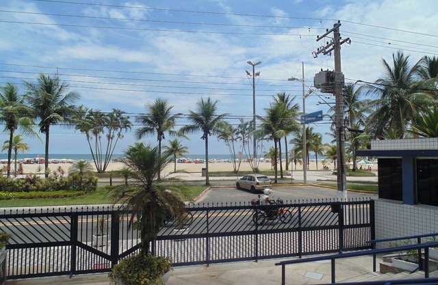 APTO FRENTE SEA HIGH STANDARD # beach service courtesy #