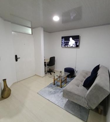 Apto moderno y cómodo de 3 habitaciones