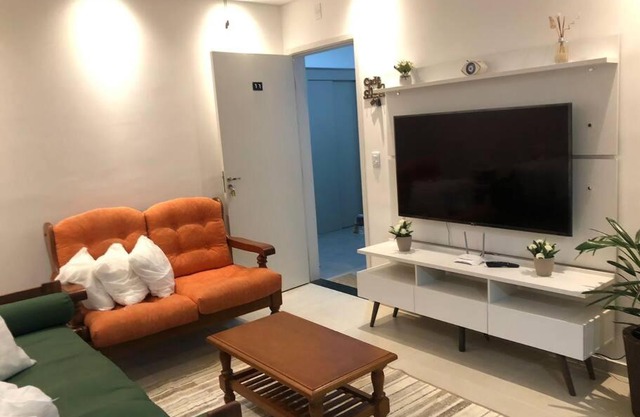 Apto novo, completo e super bem localizado