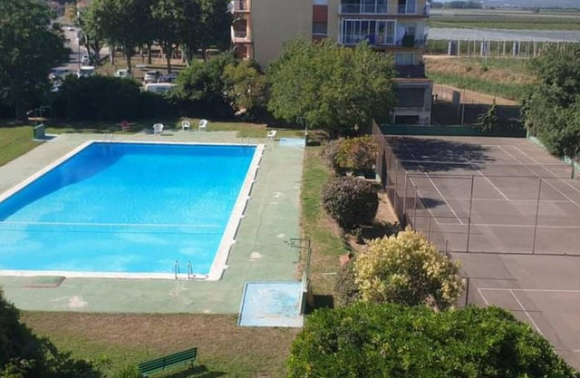 Apto Pioner 1- piscina comunitaria, parking, fantásticas vistas.