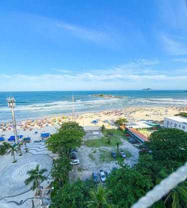 Apto vista mar em Pitangueiras, Guarujá