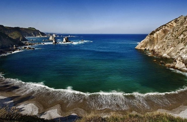 Aptos. Rurales La Torre, "The King of the Tower" between Luarca and Cudillero