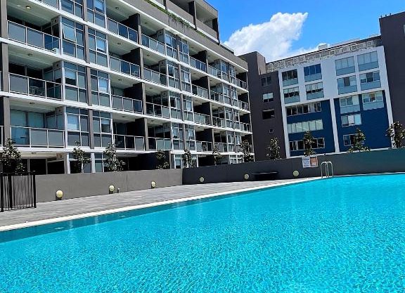 AQUA 306 POOLSIDE Luxury Apartment , Honeysuckle, NEWCASTLE FREE Parking