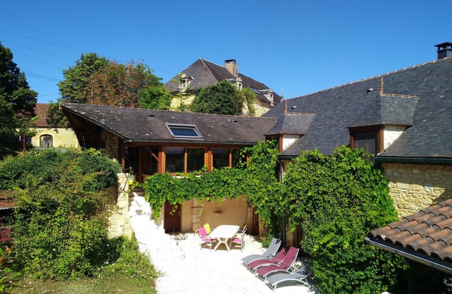 AQUA GITE Dordogne all seasons with private heated indoor pool!