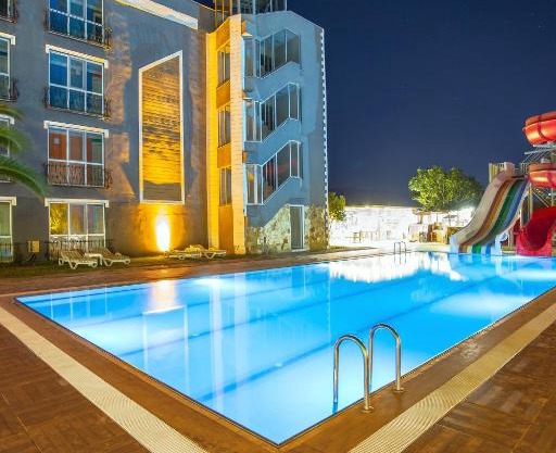 Aqua Nina Hotel