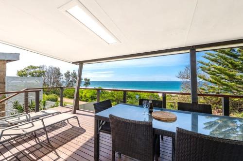 Aqua Vista - beachfront 4BR Home with ocean views