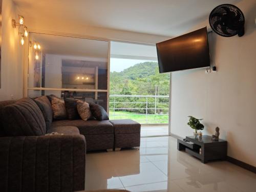 AquaLuxe Apto, Aire-Acondicionado, balcon, cocina - hasta 7 Personas