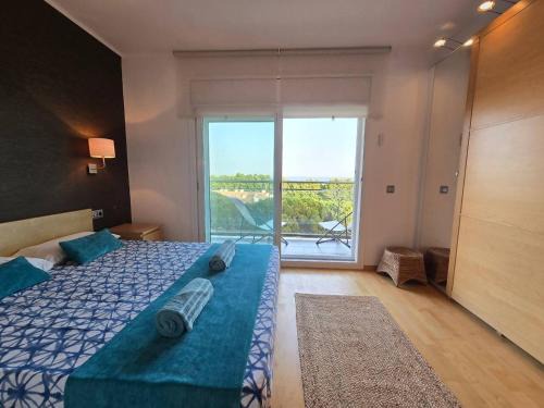 Aquamarina Apt Seaviews 1' beach Family
