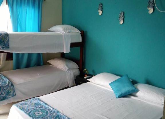 AquaMarina Hostal