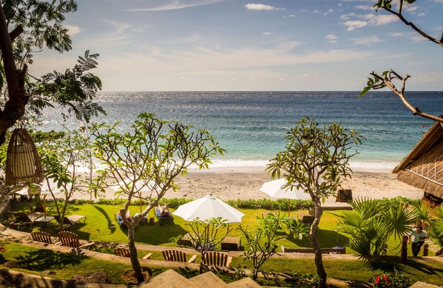 Aquamarine Beach Villas
