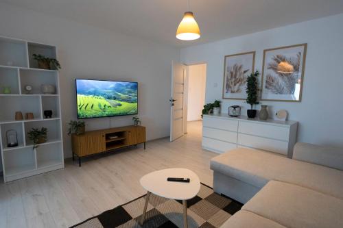 Aquarium Apartment
