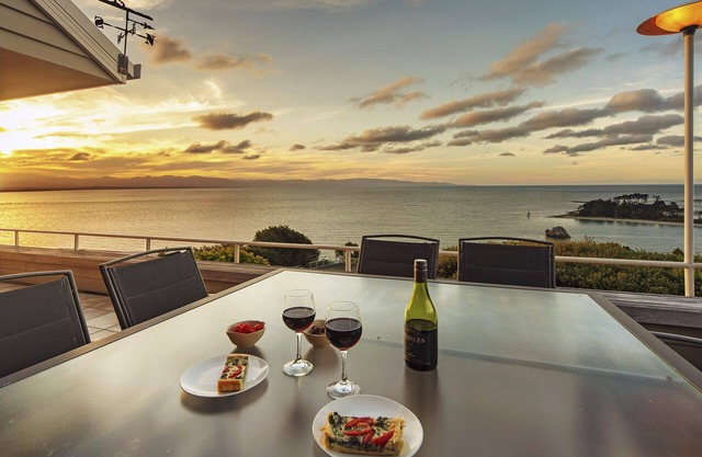 Aquavista - Beautiful Views over Tasman Bay
