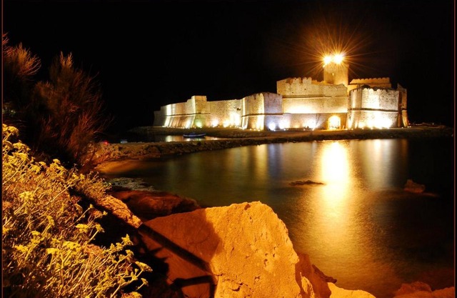 Aragonese apartment in "Le Castella" a 250 mt dal mare - Calabria Sea