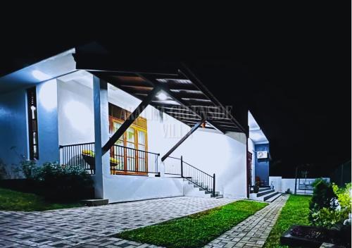 Araliya Greenside Villa