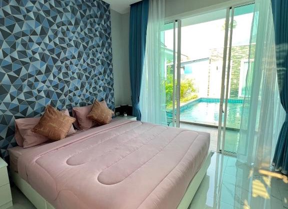 Aranya pool villa