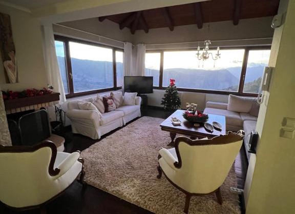Araxova villa ELGREKO