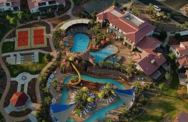 Arcadia 18 | PRIVATE Hot Tub * Arcades * Games Galore * BBQ