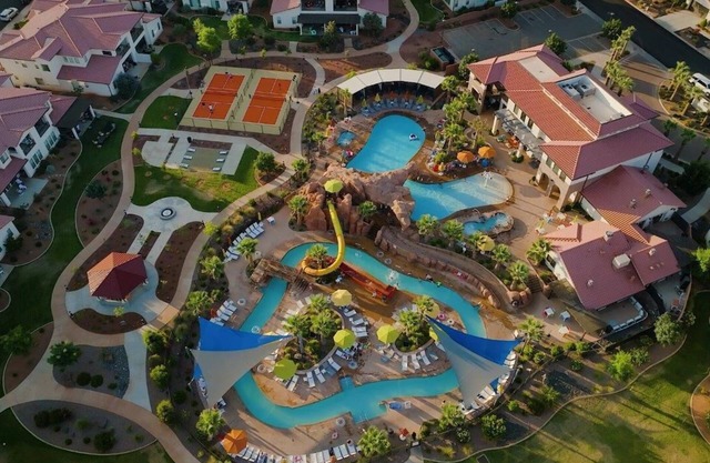 Arcadia 28 | Games * PRIVATE Hot Tub * Patio BBQ * Family Friendly