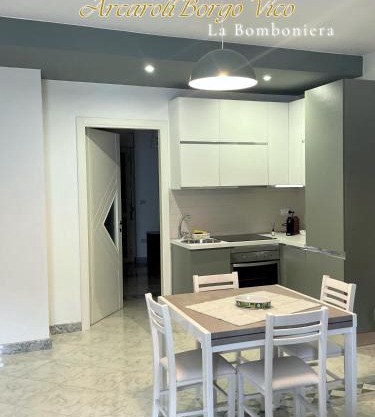 Arcaroli Borgo Vico "La Bomboniera"