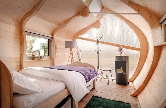 Architects Cabin OMG! Airbnb Winner | Year Round