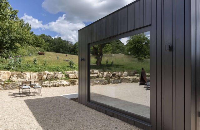 Architectural gem on an acclaimed cotswold farm/2