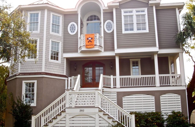 Architecturally Acclaimed 5bdr, 5 1/2 bath W/Fabulous Pool & Partial Oceanview
