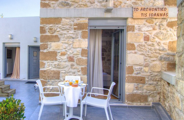 Archontiko tis Ioannas Pigi Crete
